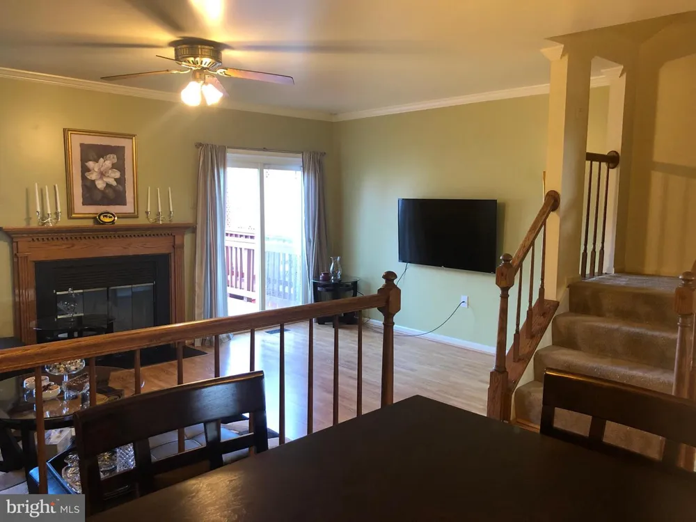 21140 WINDING BROOK SQUARE Ashburn, VA 20147