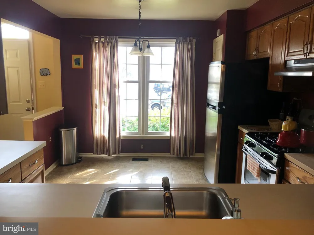 21140 WINDING BROOK SQUARE Ashburn, VA 20147