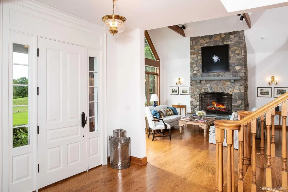 72 Mabbettsville Road Millbrook, NY 12545