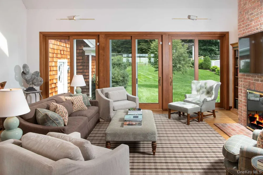 72 Mabbettsville Road Millbrook, NY 12545