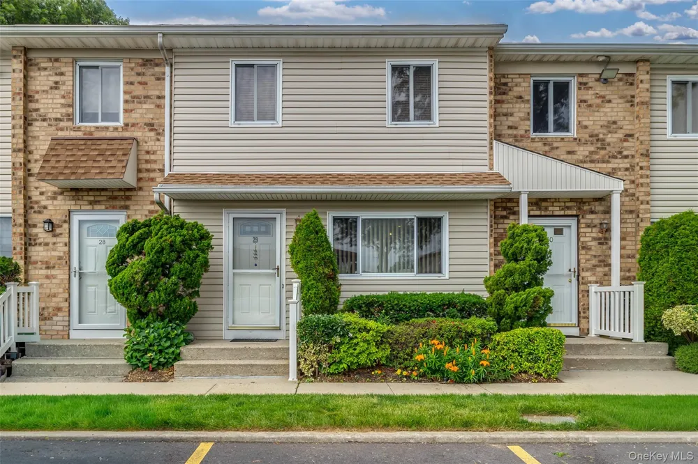 1595 Central Avenue #29CO Valley Stream, NY 11580