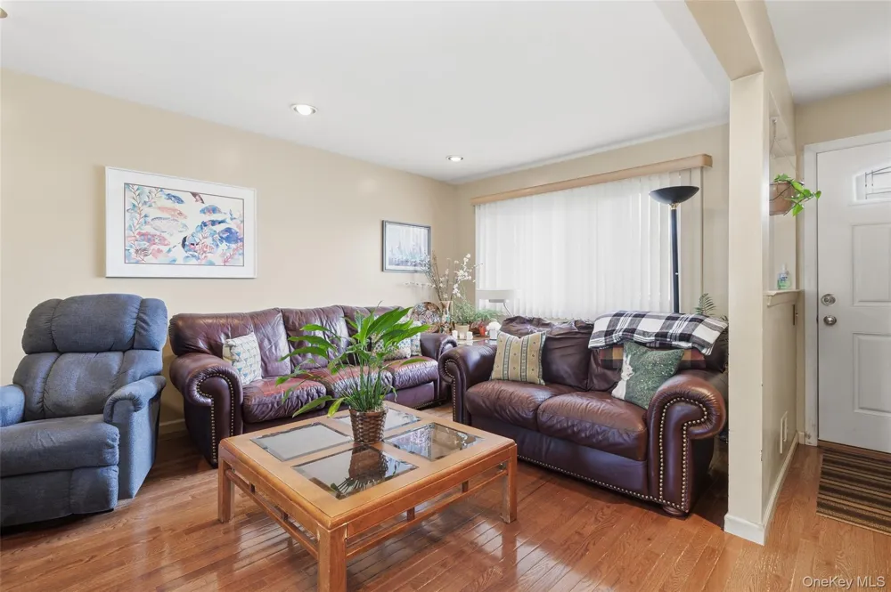 1595 Central Avenue #29CO Valley Stream, NY 11580