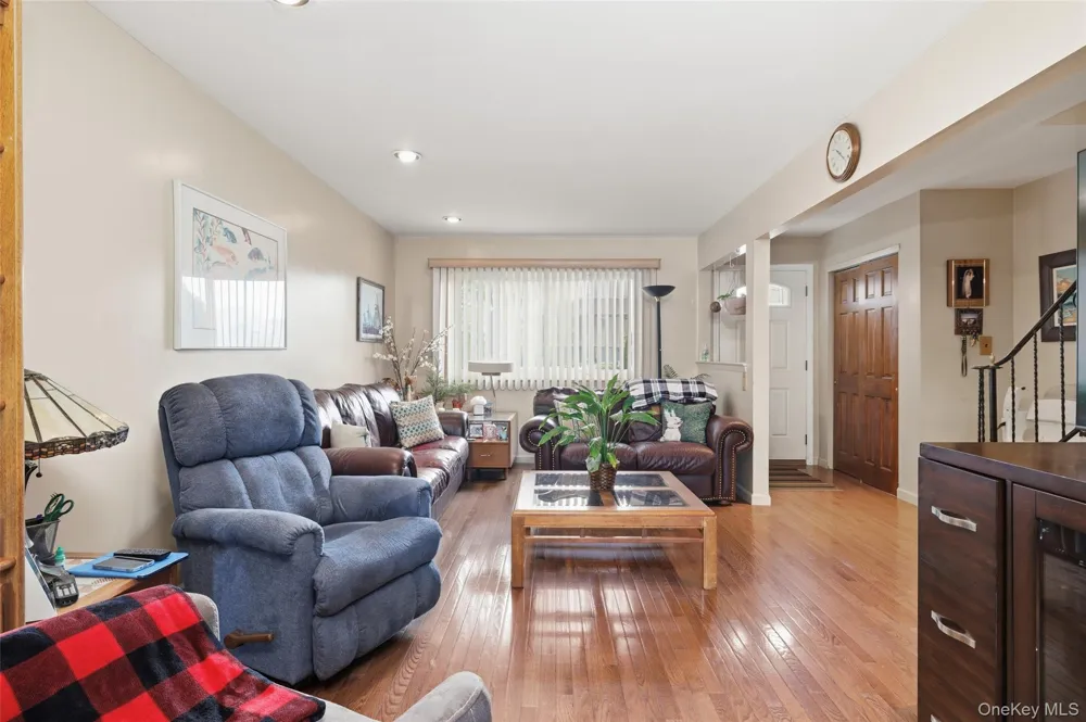1595 Central Avenue #29CO Valley Stream, NY 11580