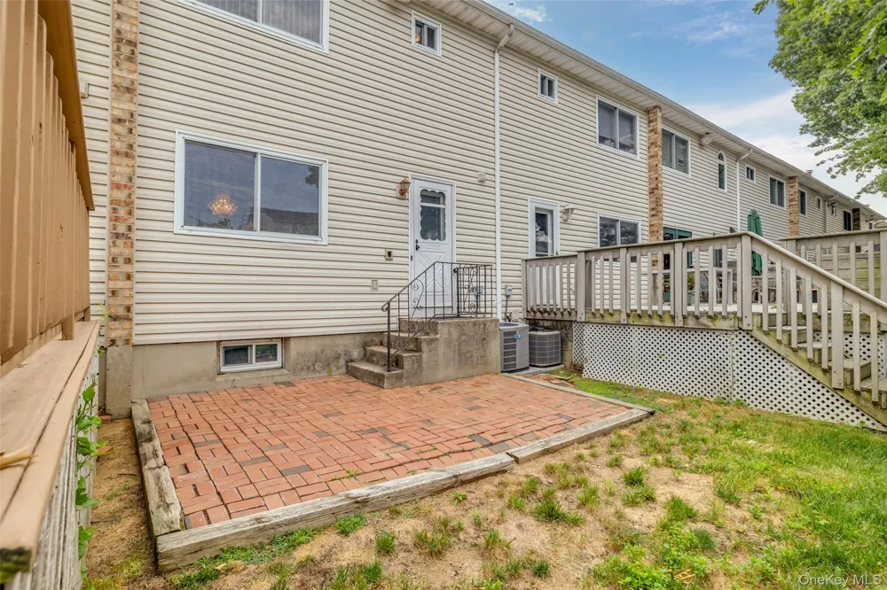 1595 Central Avenue #29CO Valley Stream, NY 11580