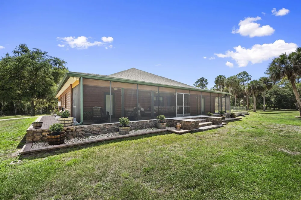 32801 Us Highway 441 #52 Okeechobee, FL 34972