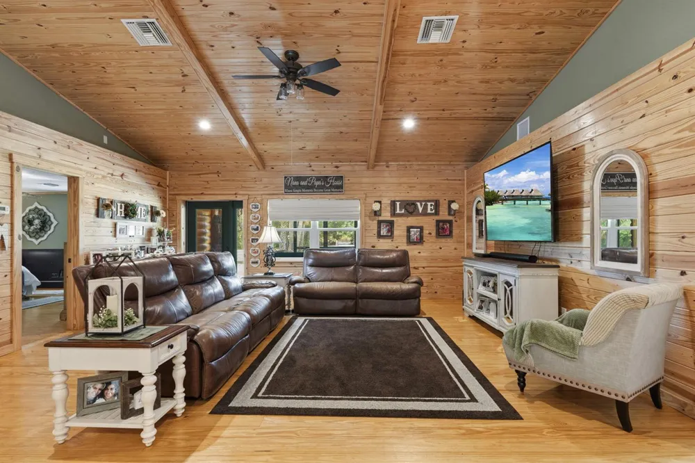 32801 Us Highway 441 #52 Okeechobee, FL 34972
