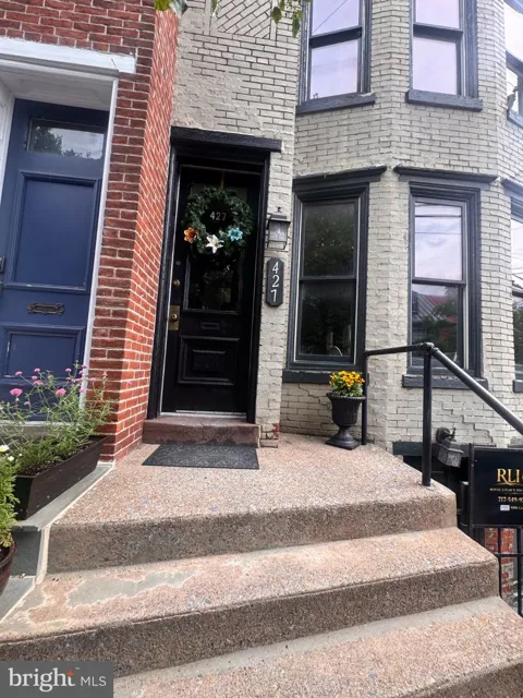 427 BOAS STREET