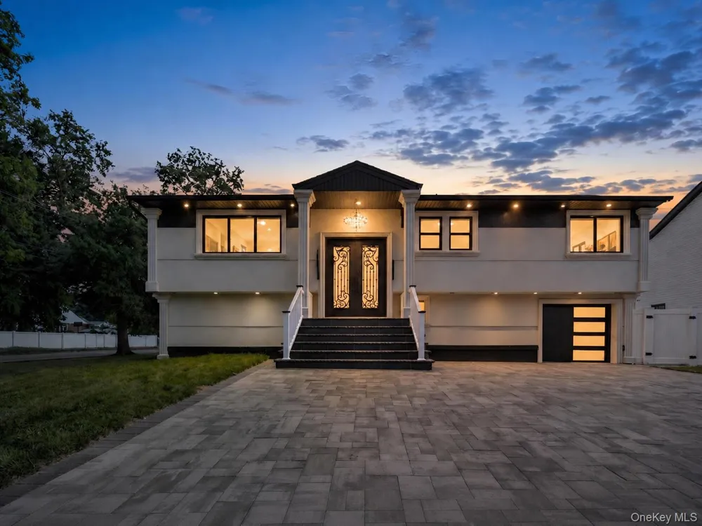 274 Central Park Road Plainview, NY 11803