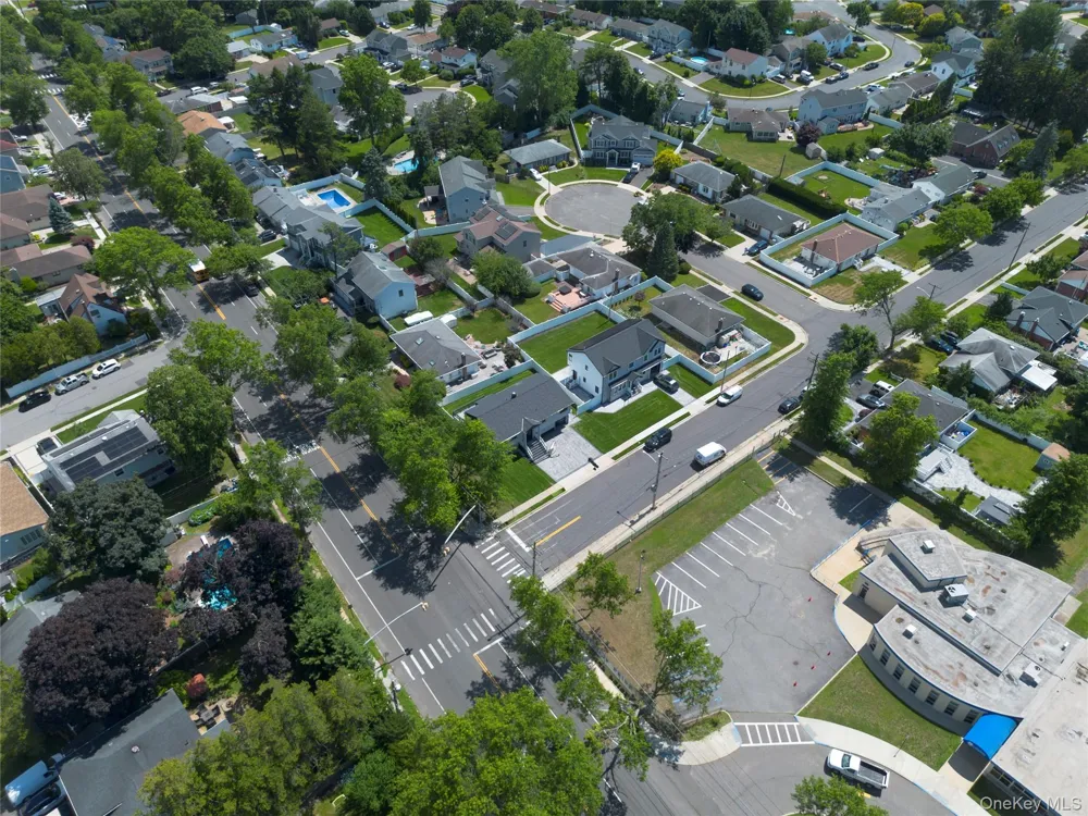 274 Central Park Road Plainview, NY 11803