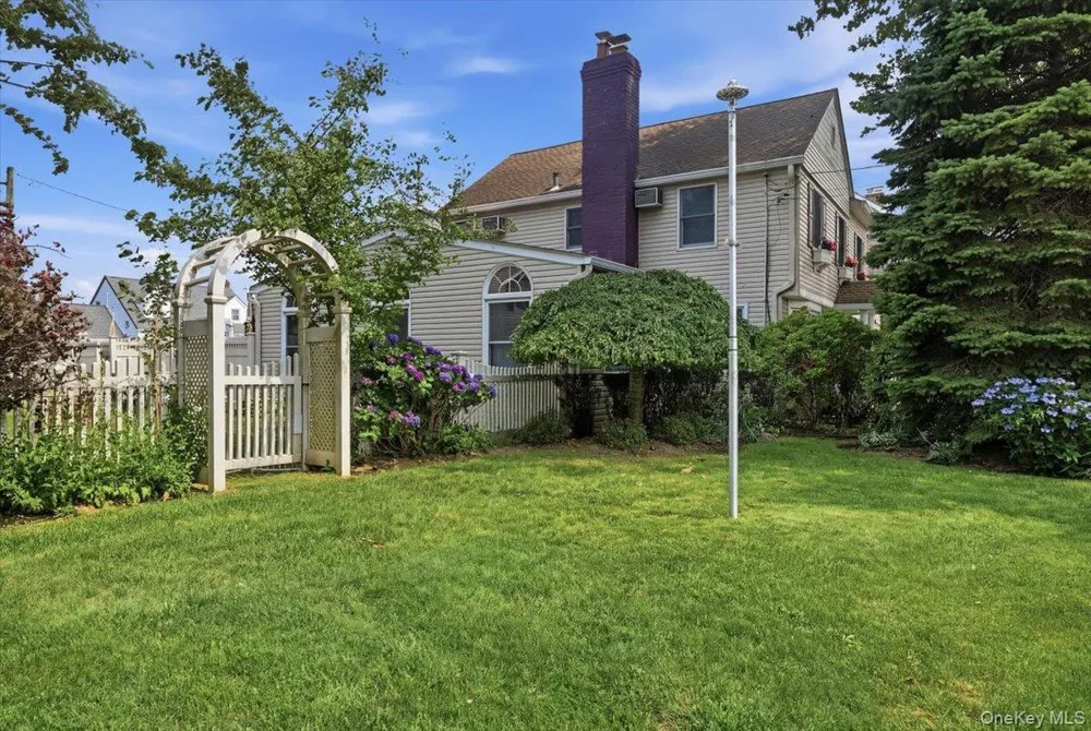 2785 Harvey Avenue Oceanside, NY 11572