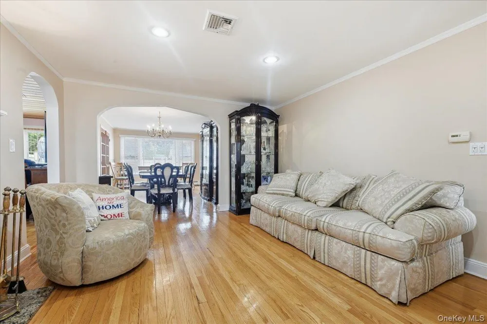 2785 Harvey Avenue Oceanside, NY 11572
