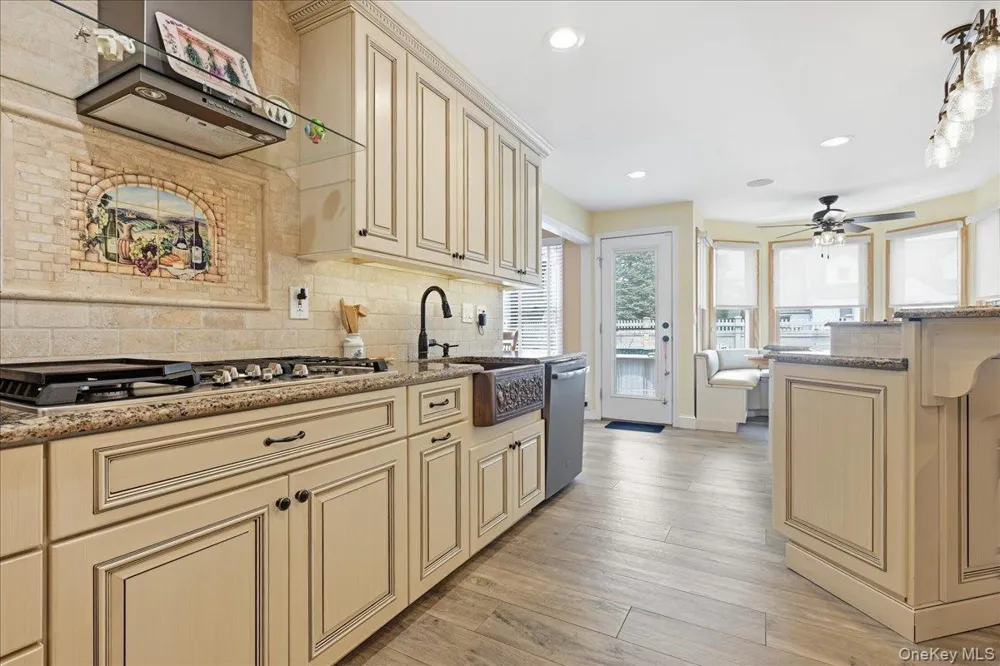 2785 Harvey Avenue Oceanside, NY 11572