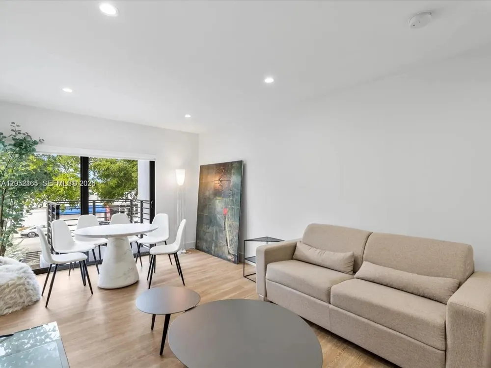 1134 71st St #3 Miami Beach, FL 33141
