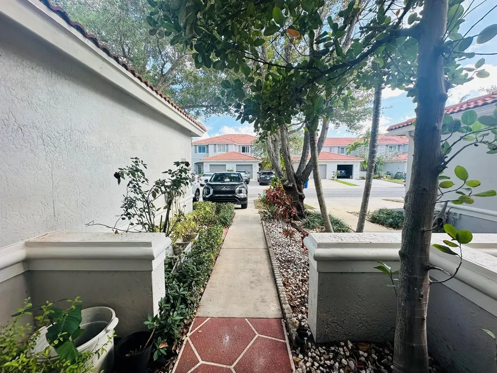 8023 Big Pine Way Riviera Beach, FL 33407