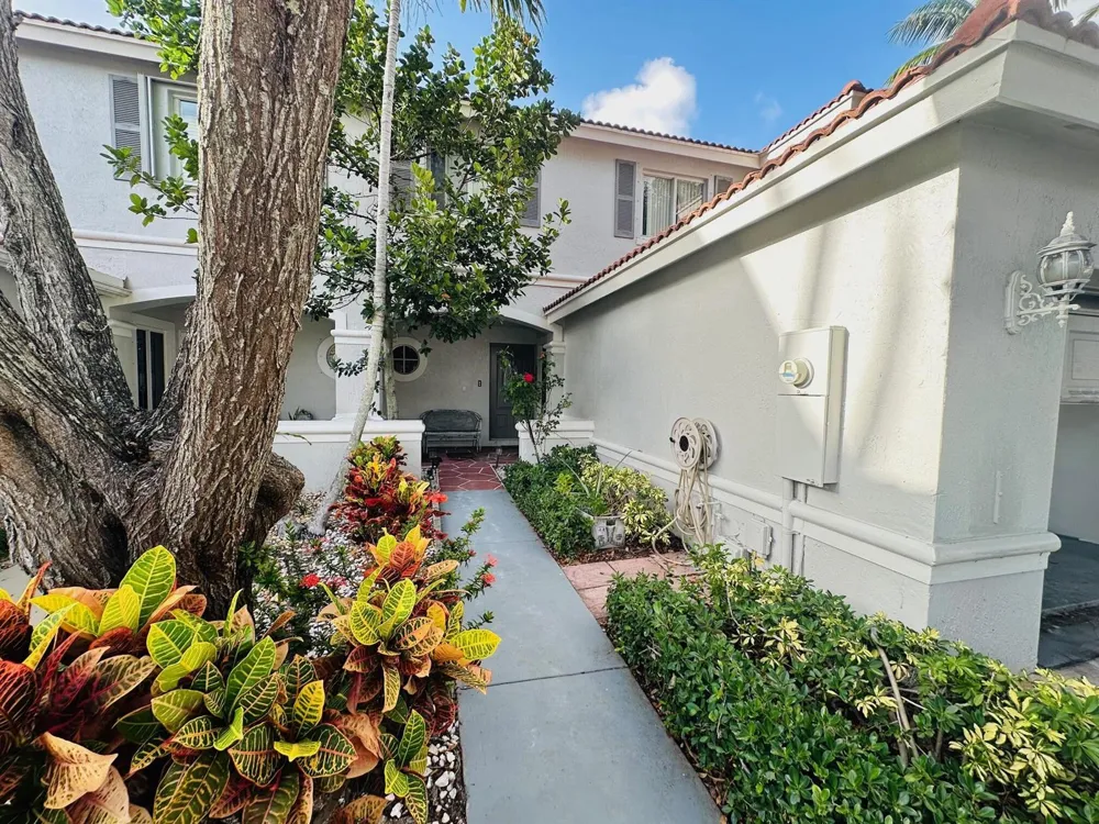 8023 Big Pine Way Riviera Beach, FL 33407