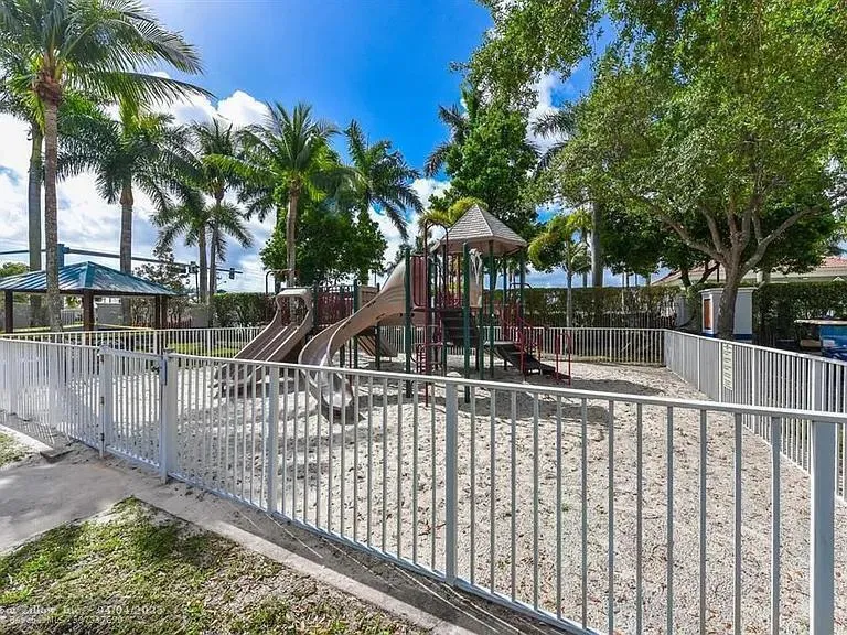 8023 Big Pine Way Riviera Beach, FL 33407