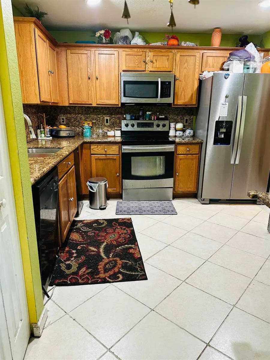 8023 Big Pine Way Riviera Beach, FL 33407