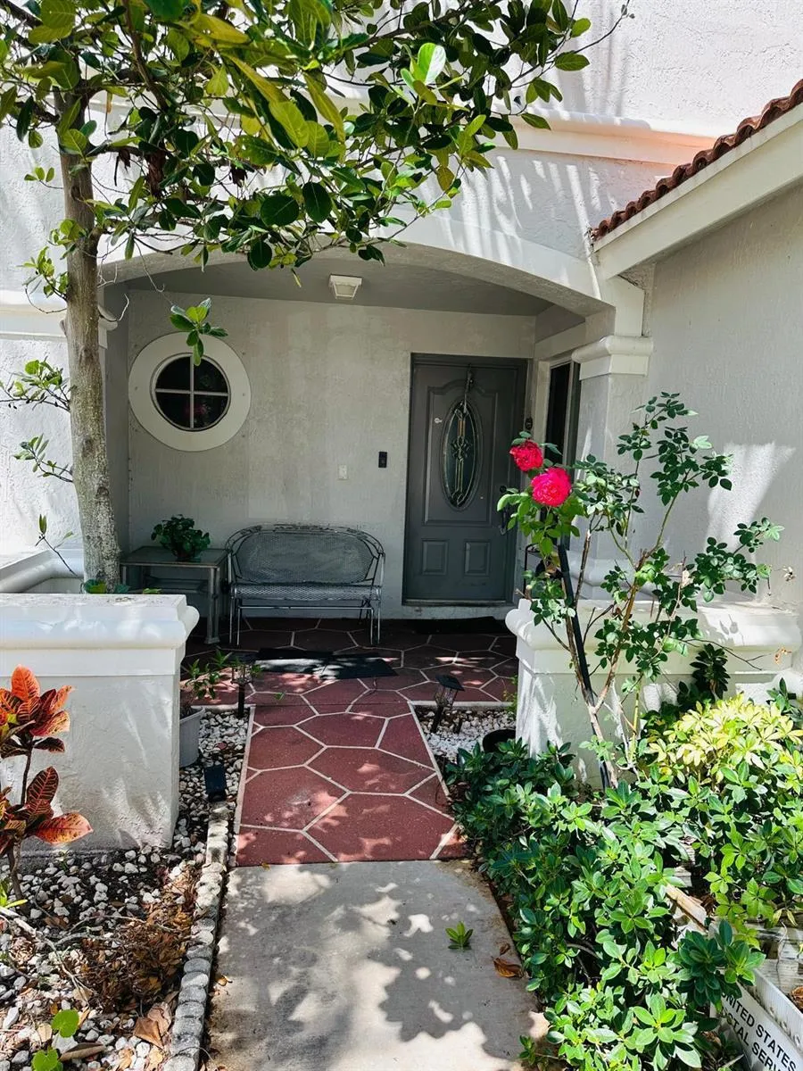 8023 Big Pine Way Riviera Beach, FL 33407
