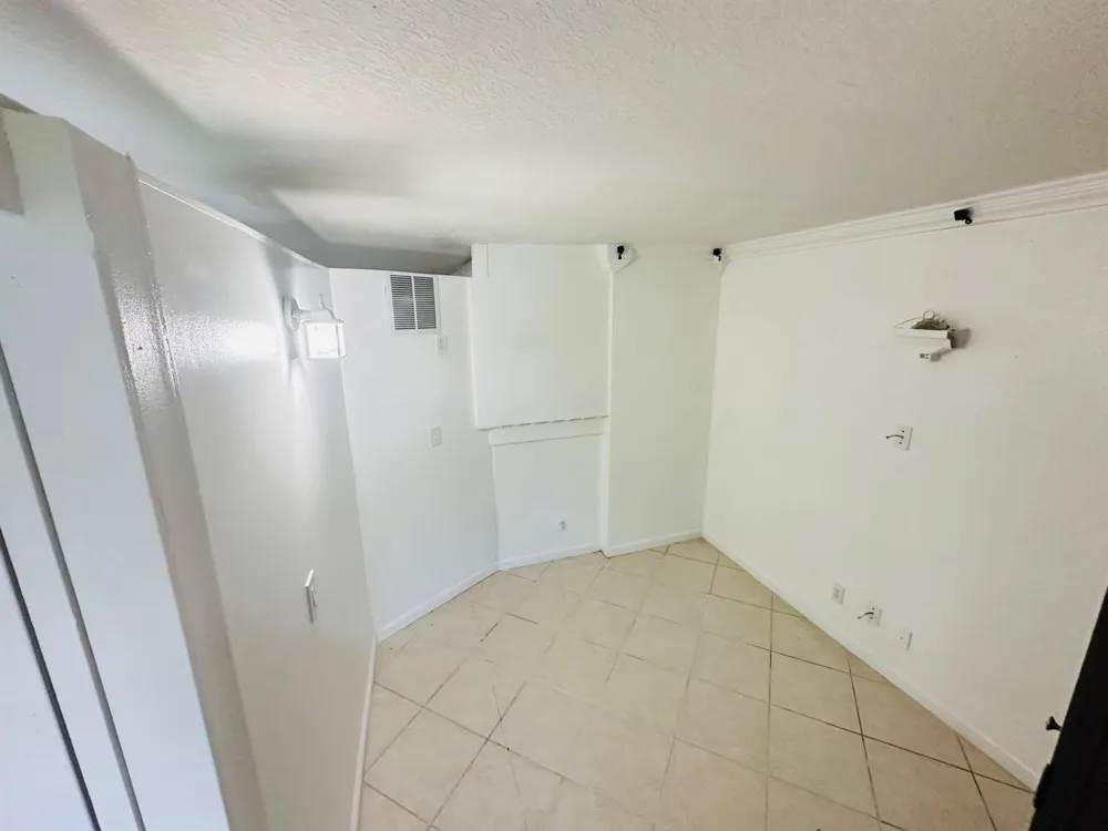 8023 Big Pine Way Riviera Beach, FL 33407