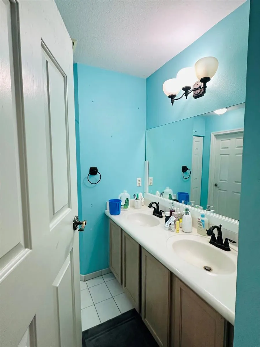 8023 Big Pine Way Riviera Beach, FL 33407