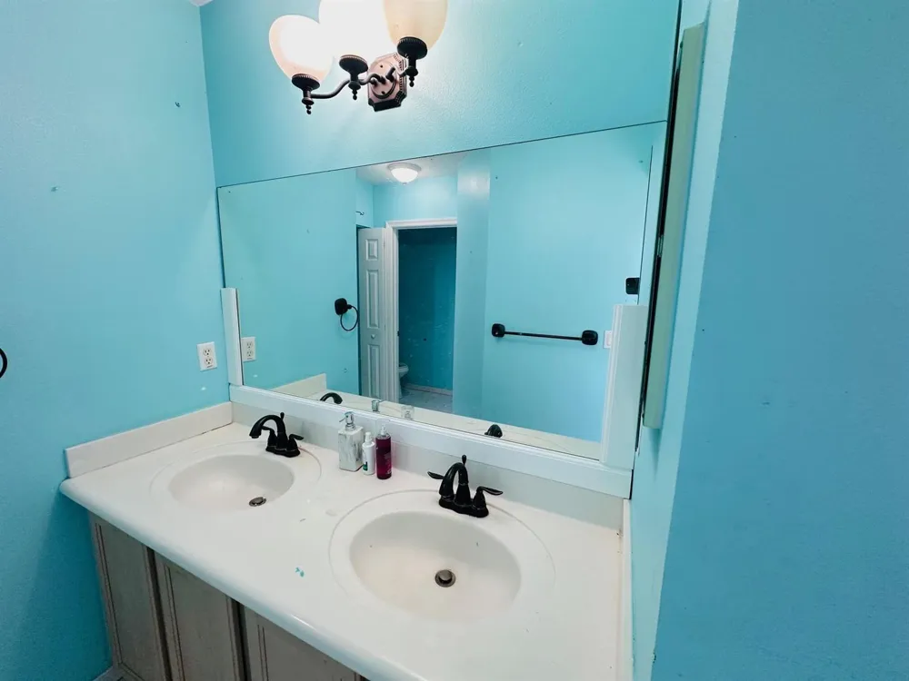 8023 Big Pine Way Riviera Beach, FL 33407