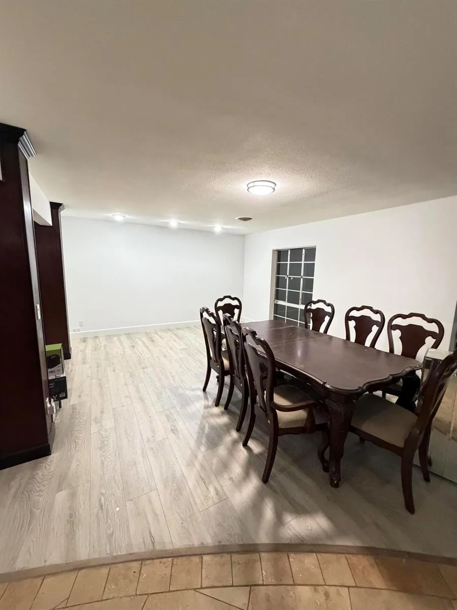 5314 Kenyon Road Orlando, FL 32810