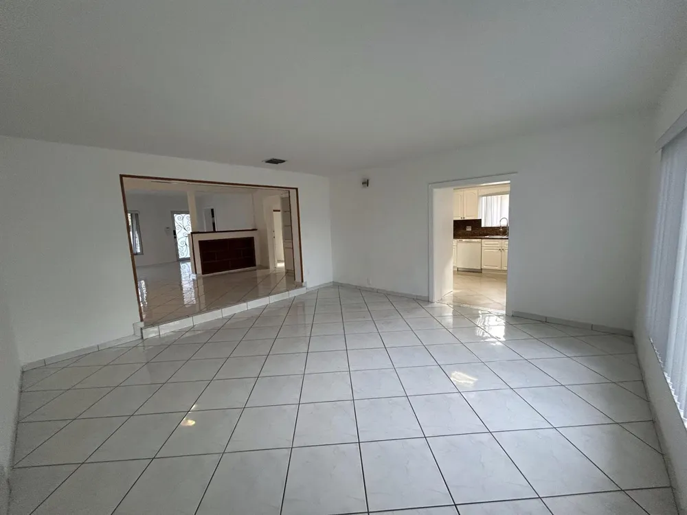 5757 SW 3rd Street Miami, FL 33144