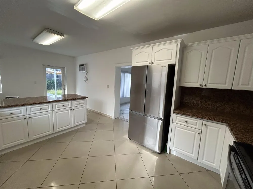 5757 SW 3rd Street Miami, FL 33144