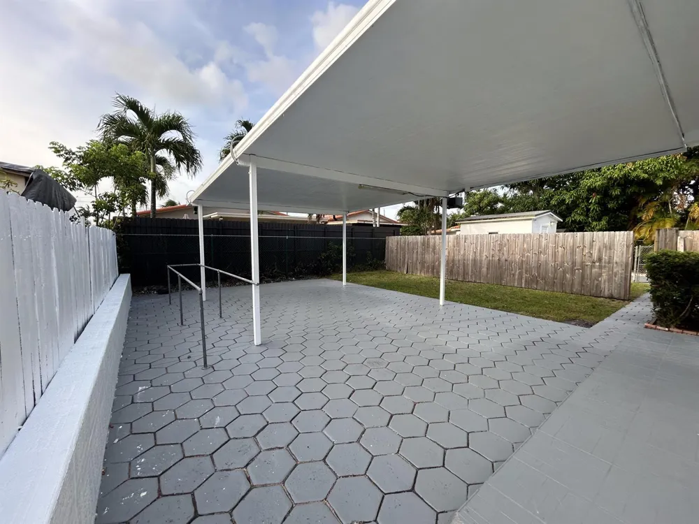 5757 SW 3rd Street Miami, FL 33144