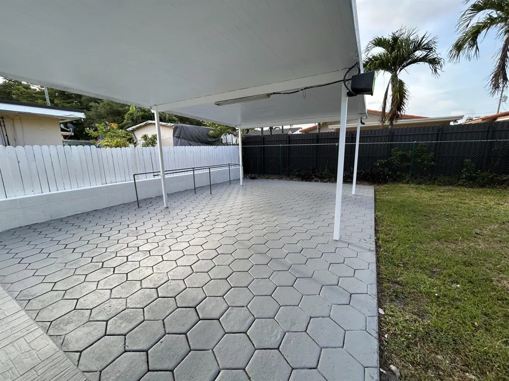 5757 SW 3rd Street Miami, FL 33144