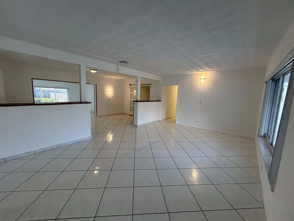 5757 SW 3rd Street Miami, FL 33144