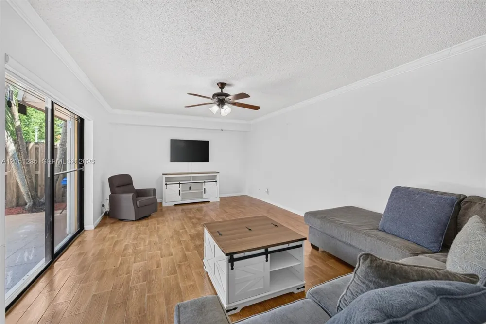 719 NW 98th Cir Plantation, FL 33324