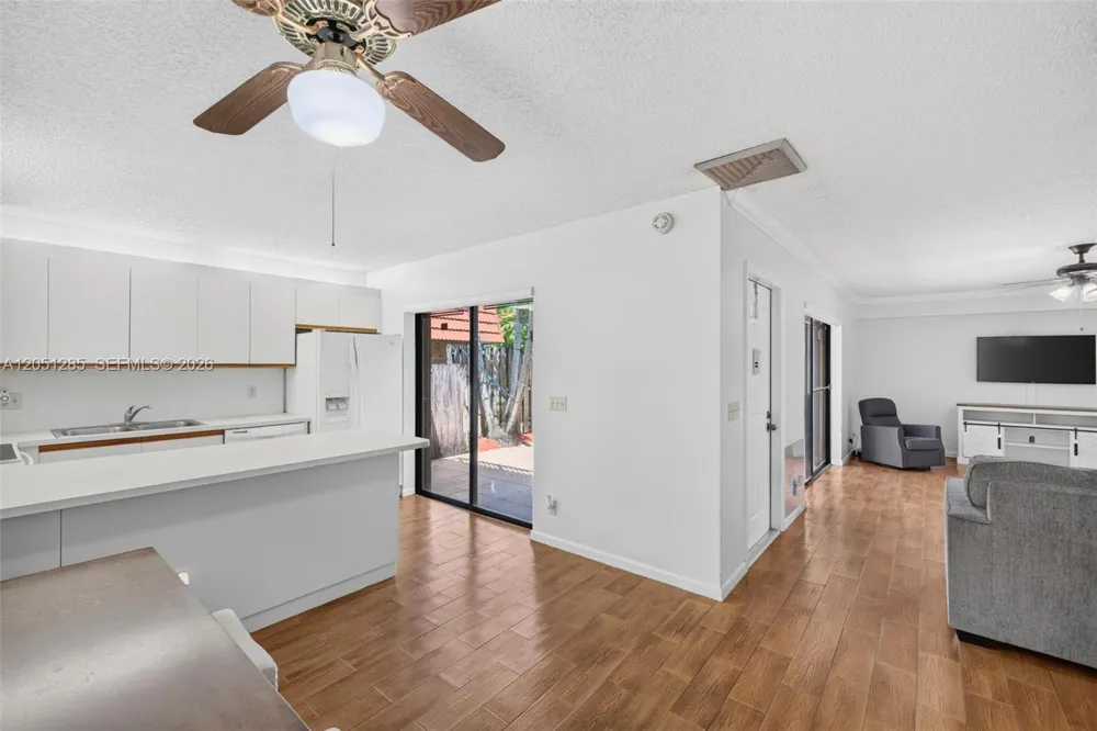 719 NW 98th Cir Plantation, FL 33324