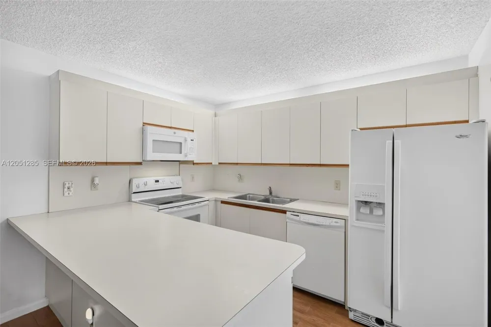 719 NW 98th Cir Plantation, FL 33324