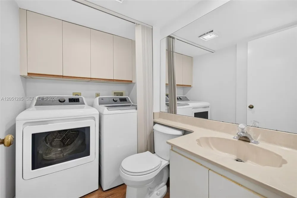719 NW 98th Cir Plantation, FL 33324