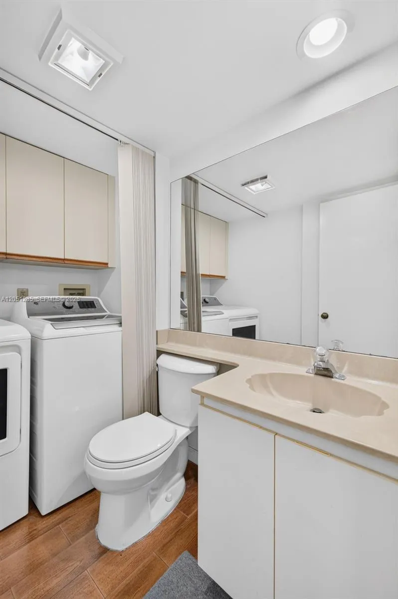 719 NW 98th Cir Plantation, FL 33324