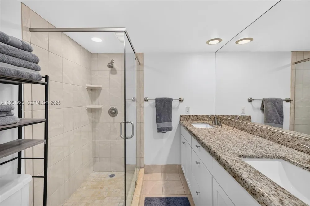 719 NW 98th Cir Plantation, FL 33324