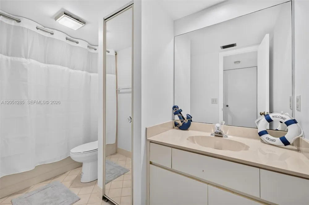 719 NW 98th Cir Plantation, FL 33324