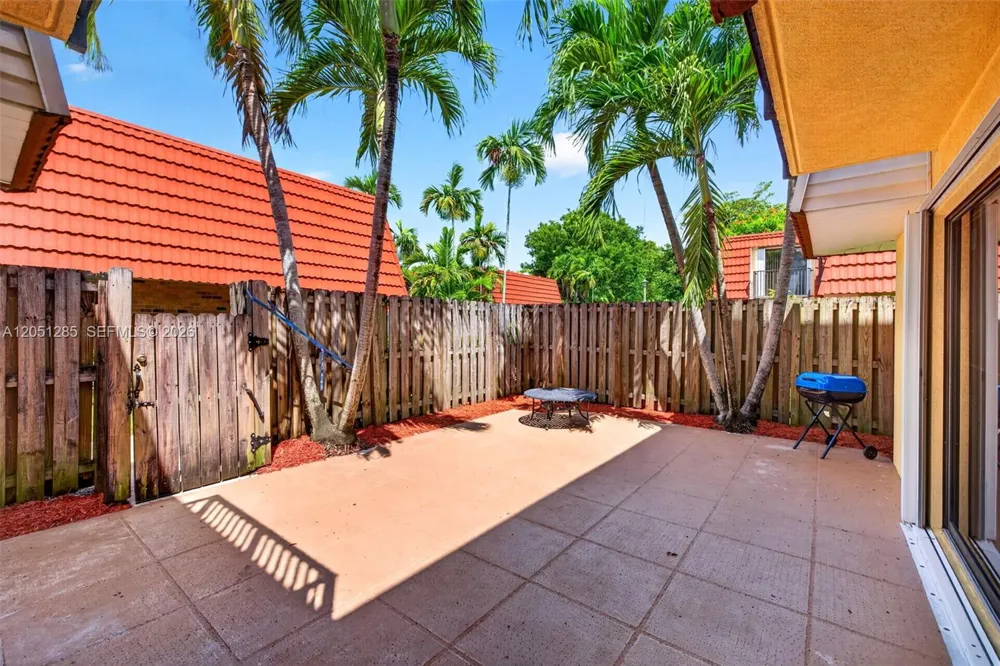 719 NW 98th Cir Plantation, FL 33324