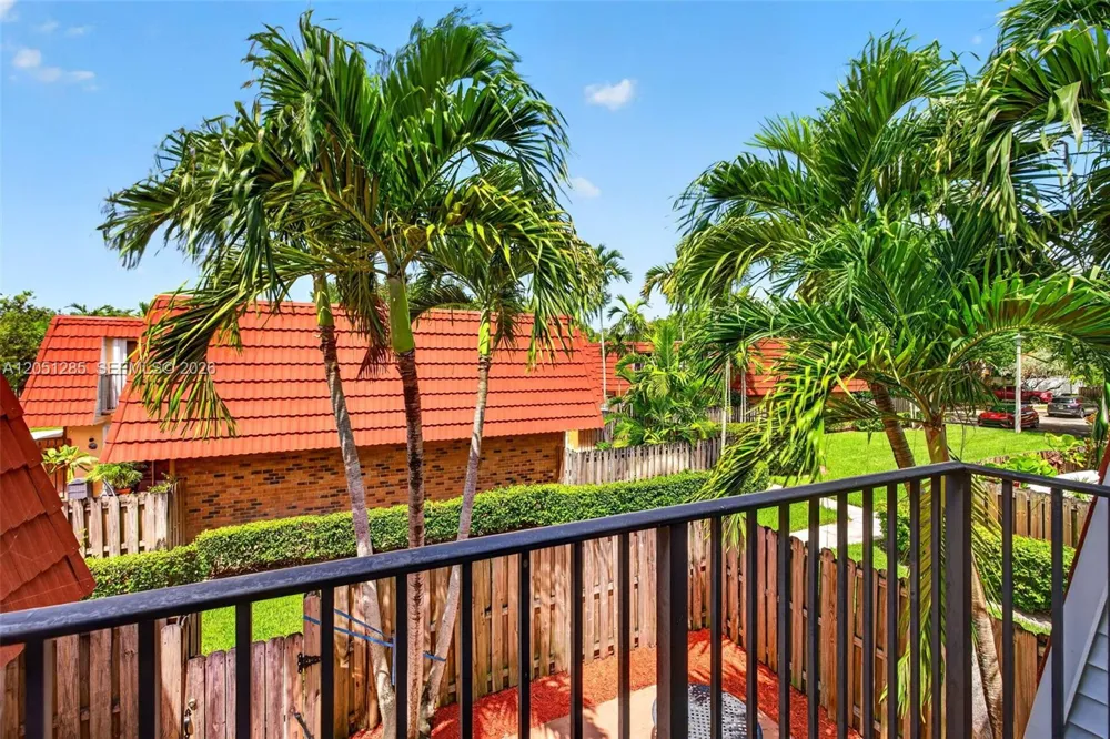 719 NW 98th Cir Plantation, FL 33324