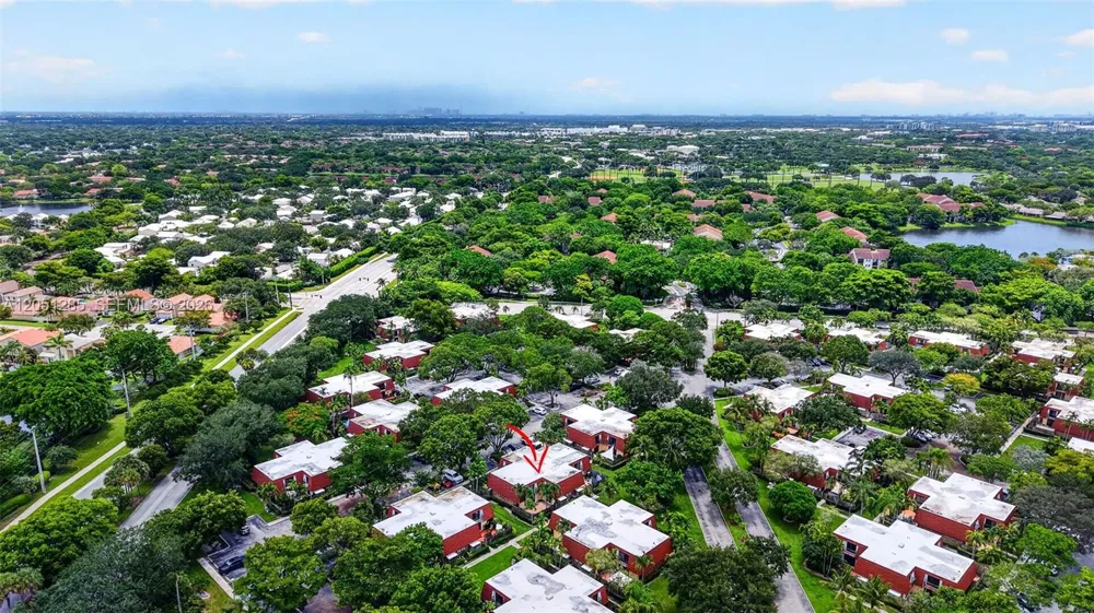 719 NW 98th Cir Plantation, FL 33324