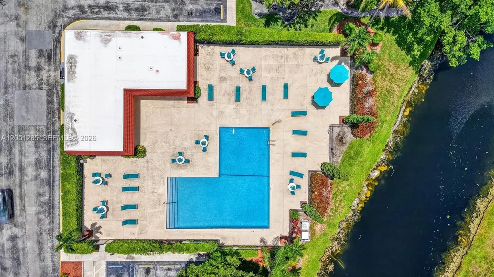 719 NW 98th Cir Plantation, FL 33324