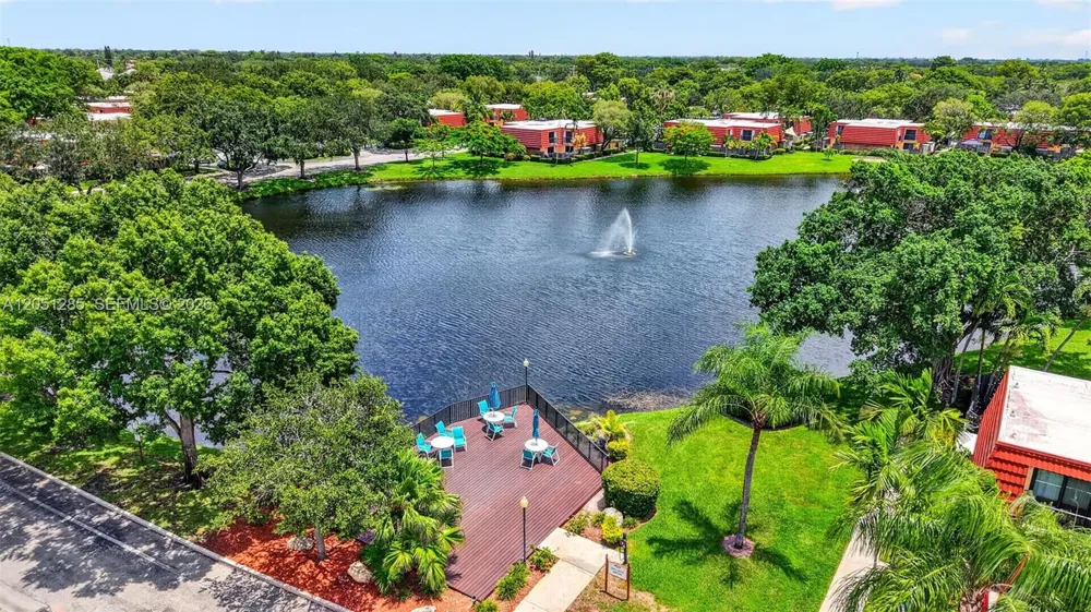 719 NW 98th Cir Plantation, FL 33324