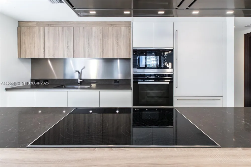 1000 Brickell Plz #2110 Miami, FL 33131