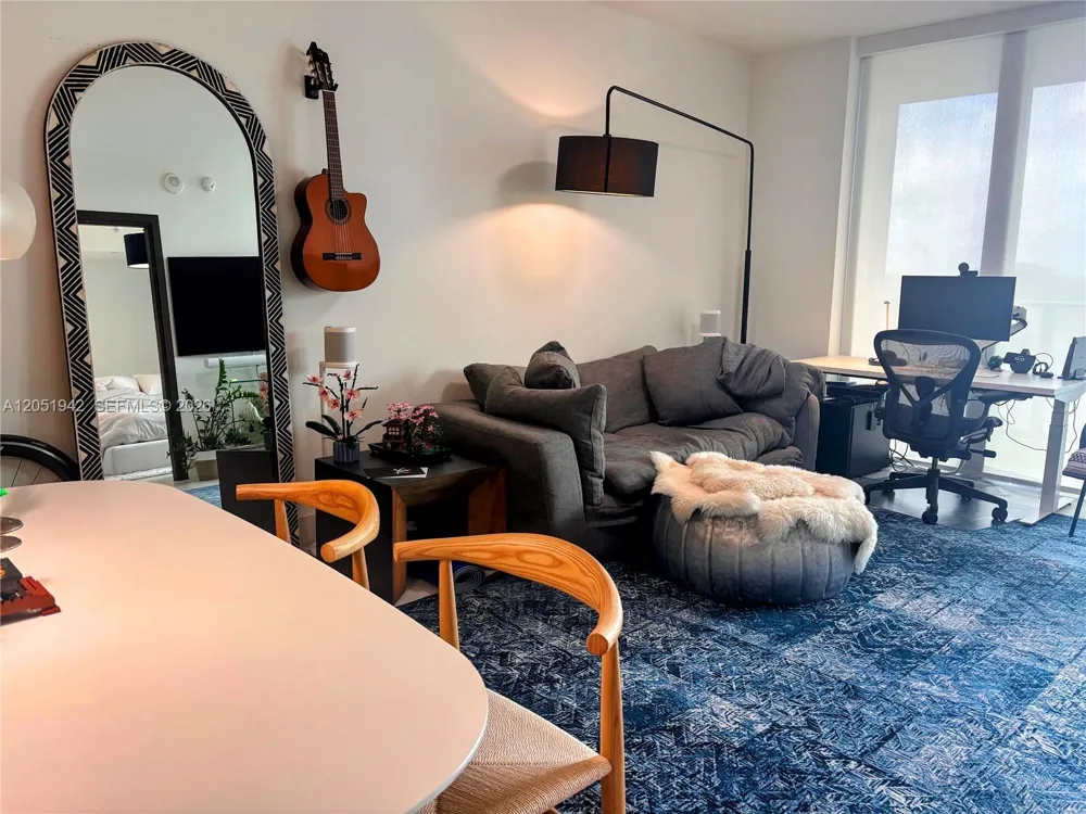 1000 Brickell Plz #2110 Miami, FL 33131