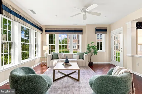 6102 LILAC COURT