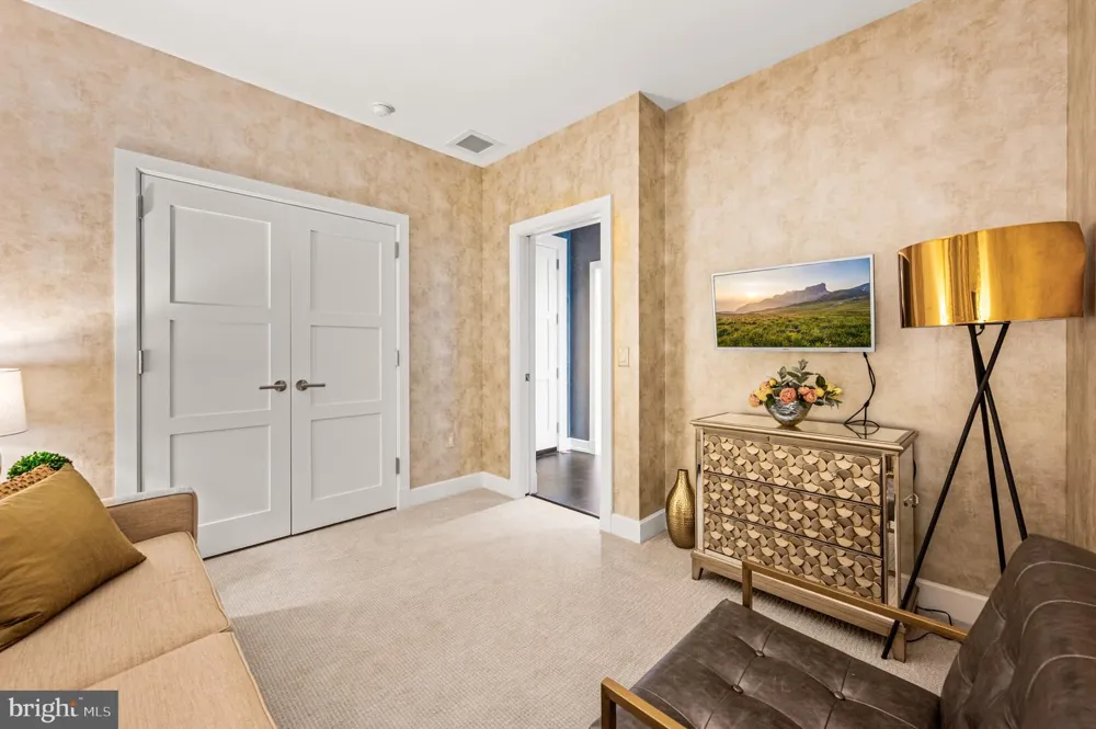 50 S 16TH STREET #5103 Philadelphia, PA 19102