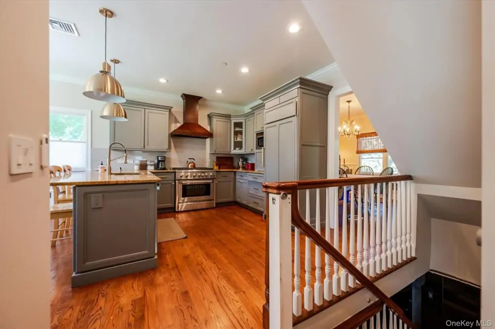 107 Puritan Drive Port Chester, NY 10573