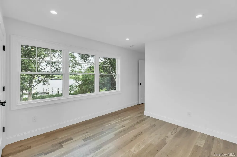 255 Peconic Bay Boulevard Aquebogue, NY 11901