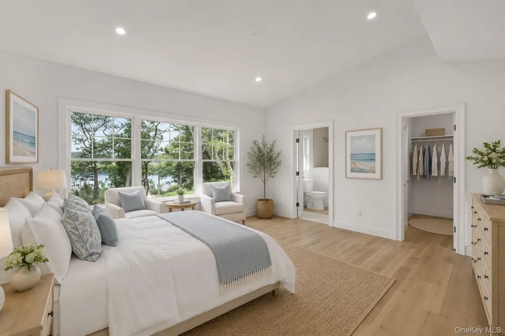 255 Peconic Bay Boulevard Aquebogue, NY 11901